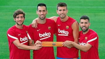 Sergi Roberto, Busquets, Piqué y Alba.