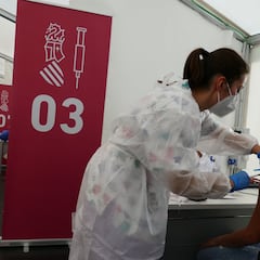 ¿Quiénes son los próximos en vacunarse? Así va la lista en cada comunidad autónoma