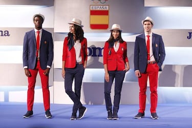 Chaqueta y pantalones largos para el desfile de R¨ªo 2016