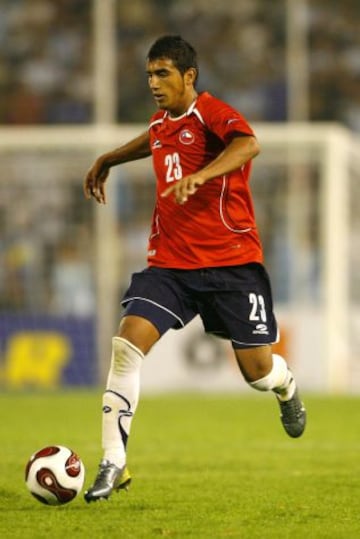 Arturo Vidal, a 10 años de su debut en la Roja.