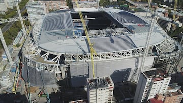 Mientras el Mundial de Qatar 2022 se desarrolla, las obras del nuevo Santiago Bernabéu no paran y avanzan a pasos agigantados. Esta vez con unas espectaculares fotografías a vista de dron.