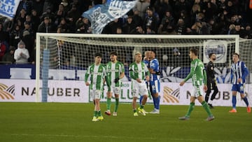 Tristeza de los jugadores del Betis.