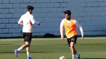 01/02/22
VALENCIA CF
CIUDAD DEPORTIVA
ENTRENAMIENTO
ERAY COMERT