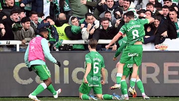 Partido entre el Burgos CF y el R. Racing Club, celebrado en el estadio ‘El Plantío’
Gol de Castro del Racing
09/02/2025 - RICARDO ORDÓÑEZ