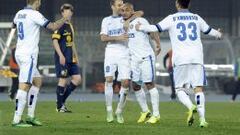 Jonathan celebrando uno de sus goles con Palacio, D&#039;Ambrosio e Icardi