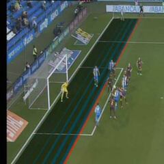 Polémica en Riazor: gol anulado a Lucas Pérez por fuera de juego