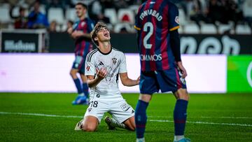 El Albacete pierde a Javi Villar