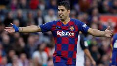 FILE PHOTO: Soccer Football - La Liga Santander - FC Barcelona v Deportivo Alaves - Camp Nou, Barcelona, Spain - December 21, 2019  Barcelona&#039;s Luis Suarez reacts   REUTERS/Albert Gea/File Photo