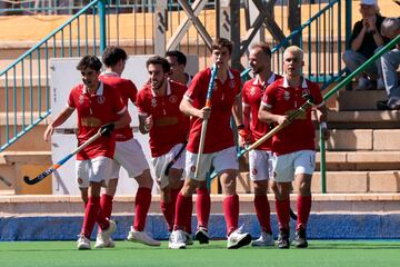 El CD Terrassa celebra uno de sus goles, este viernes.