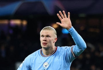 El City empató a 1 en la ida, pero pronto dejó la eliminatoria sentenciada.
Erling Braut Haaland fue el protagonista absoluto del partido. El delantero noruego anotó 5 de los 7 goles del partido. Gundogan y Kevin de Bruyne acompañaron al noruego en la tabla de goleadores. 