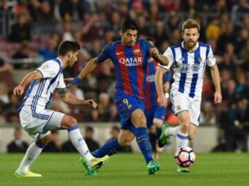 Luis Suárez y Raúl Navas.