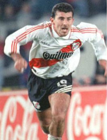 Tras Argentinos Juniors fichó por River y fue ganador de la Copa Libertadores.