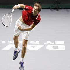 Medvedev activa el rodillo y Rusia gana 3-0 a Ecuador