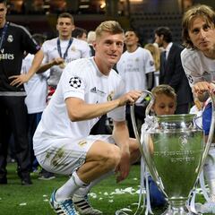 UEFA abre debate: "¿Son Kroos y Modric la mejor pareja de la historia de la Champions?"