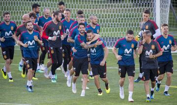 La Selección entrena bajo el intenso calor de Krasnodar