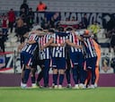 Apartan a tres jugadores de Alianza Lima por abuso sexual y la barra invade el entrenamiento