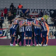 Apartan a tres jugadores de Alianza Lima por abuso sexual y la barra invade el entrenamiento