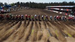 LUGO, 12/05/2024.- Varios pilotos durante la segunda manga de MXGP del Gran Premio de Galicia del Campeonato del Mundo de Motocross, este domingo en el circuito Jorge Prado de Lugo. EFE/ Eliseo Trigo
