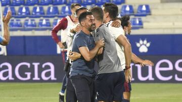 El ascenso prolonga los contratos de M¨ªchel y Okazaki