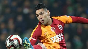 Falcao García durante un partido con Galatasaray.