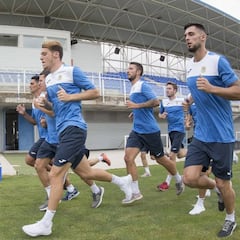 El Fuenlabrada inicia su histórico debut en Segunda sin cambios