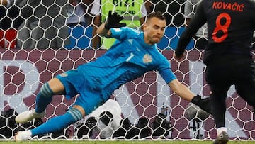 Akinf谷ev anuncia que deja la selecci車n de Rusia