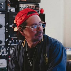 Así es Adrián Quesada, el único musico con raíces mexicanas nominado a ‘Mejor Canción’ en los Oscar 2025