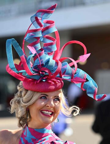 El Aintree Grand National es una competición ecuestre siendo la carrera de obstáculos más importante de las que se celebran en el Reino Unido. El Aintree Grand National es una competición ecuestre, la carrera de obstáculos más importante de las que se celebran en el Reino Unido. Se realiza en el hipódromo de Aintree en la ciudad de Liverpool.

