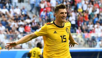 Meunier celebra su gol a Inglaterra.