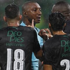 Cali se va del Atanasio entre protestas y Pelusso en silencio