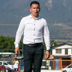 “Todavía no lo asimilo”: Entrenador de 24 años llega al fútbol profesional