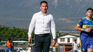 “Todavía no lo asimilo”: Entrenador de 24 años llega al fútbol profesional