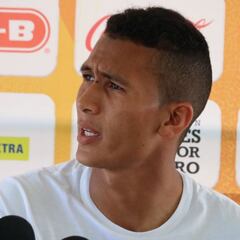 Fichaje de Carlos Salcedo no le quita el sueño a Francisco Meza