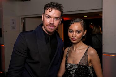 Will Poulter y Nico Parker durante los premios BAFTA 2025.