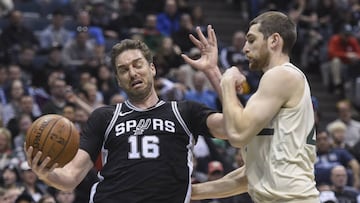 Mar 25, 2018; Milwaukee, WI, USA; San Antonio Spurs center Pau Gasol (16) drives for the basket against Milwaukee Bucks center Tyler Zeller (44) in the third quarter at BMO Harris Bradley Center. Mandatory Credit: Benny Sieu-USA TODAY Sports