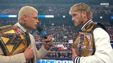 Cody Rhodes y Logan Paul se encaran en Smackdown.