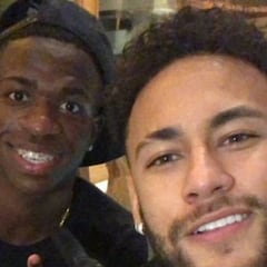 Neymar se reúne en su casa de Brasil con el madridista Vinicius