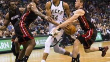 El 'nuevo Big Three' sigue dando alegrías a los Bucks