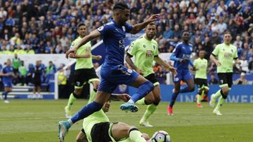 Mahrez pide al Leicester que negocien su salida