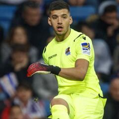 La Real juega al gato y al ratón: Rulli viaja a Inglaterra