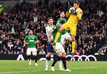 Tottenham venció al Brighton en la fecha 33 de la Premier League. El gol lo anotó Christian Eriksen en el minuto 88'. 