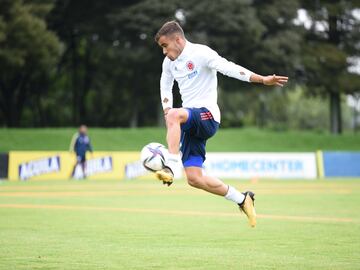 La Selección Colombia Sub 20 realizó su segundo entrenamiento en Bogotá en el microciclo de cara al Torneo de Toulon.