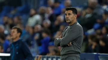 GETAFE, 31/10/2025.- El técnico del Girona, Michel, durante el encuentro correspondiente a la jornada 11 de Laliga EA Sports que han disputado hoy viernes frente al Getafe en el Coliseum de la localidad madrileña. EFE / Juanjo Martín.