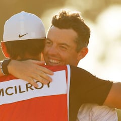 McIlroy vuelve a la cima