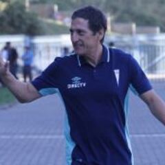 Mario Salas: "Castillo y Vargas están a nivel de Selección"