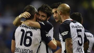 Los jugadores de San Lorenzo celebran un gol en la Copa Libertadores.