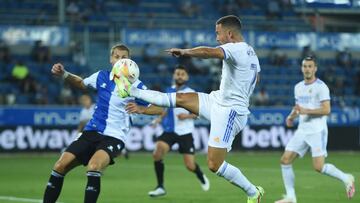 VITORIA-GASTEIZ, SPAIN - AUGUST 14: Eden Hazard of Real Madrid controls the ball during the LaLiga Santader match between Deportivo Alaves and Real Madrid CF at Estadio de Mendizorroza on August 14, 2021 in Vitoria-Gasteiz, Spain. (Photo by Juan Manuel Se