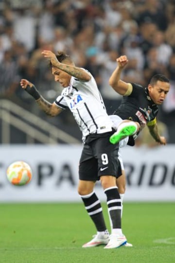 Once Caldos perdió 4-0 frente a Corinthians en Brasil.