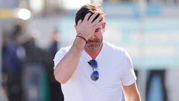 Futbol, Magallanes vs Deportes Temuco
Campeonato Nacional Primera B 2019
Marcelo Salas es fotografiado durante el partido de Primera B realizado en el estadio Municipal de San Bernardo en Santiago, Chile.
03/08/2019
Dragomir Yankovic/Photosport
Football, Magallanes vs Deportes Temuco
Primera B National Championship 2019
Marcelo Salas is pictured during the Primera B football match held at the Municipal de San Bernardo stadium in Santiago, Chile.
03/08/2019
Dragomir Yankovic/Photosport