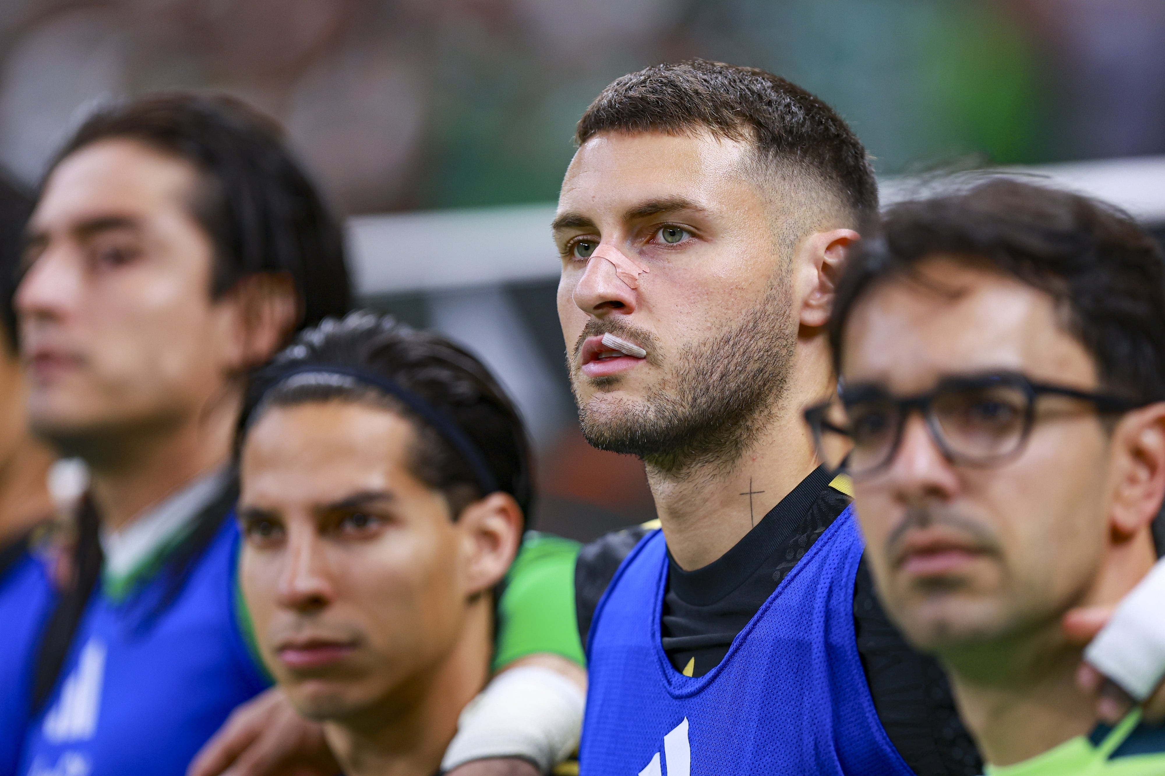 Es mexicano, juega en la Selección, pero no puede jugar en Chivas